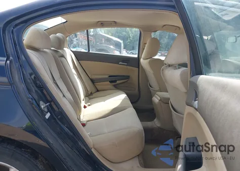 2008 Honda Accord Lxp z USA, uszkodzony, nr VIN 1HGCP26418A101022